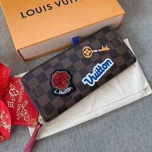 Lv limited clement wallet